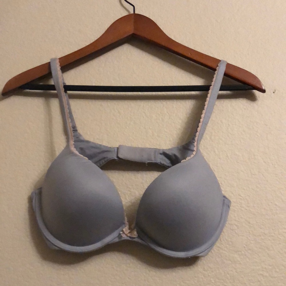 Victoria secret push-up bra 34C